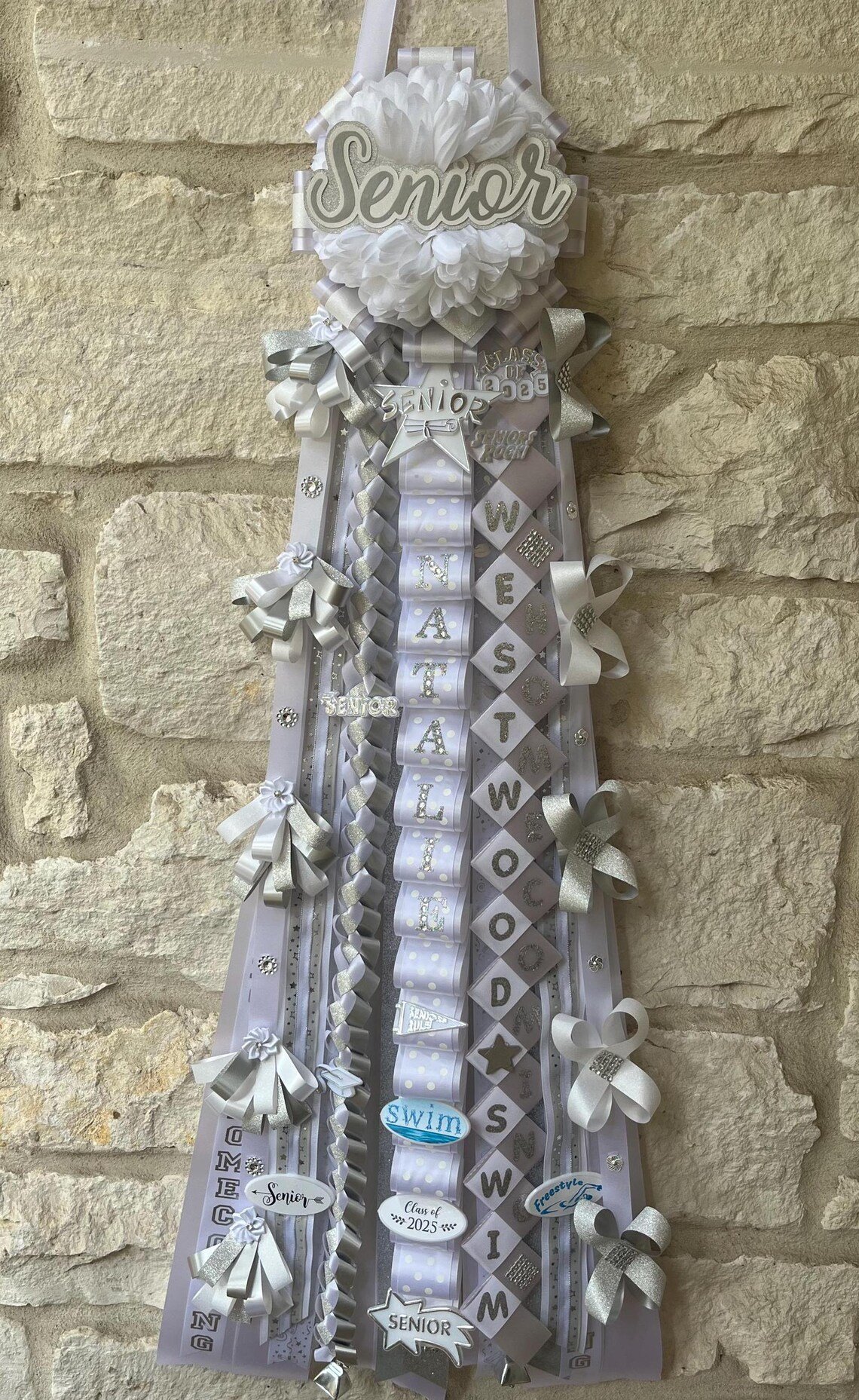 Elegant Senior-Themed, Personalized Homecoming Mum